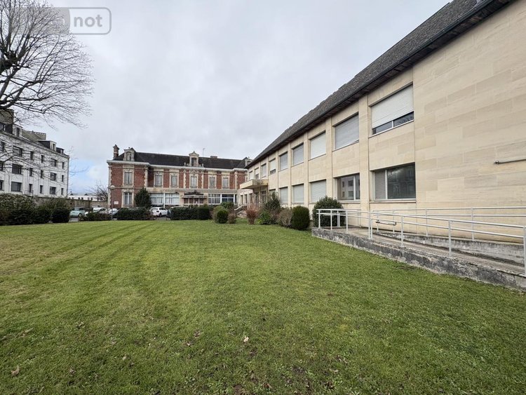 Immeuble a vendre Laon 02000 Aisne 1500 m2  700000 euros