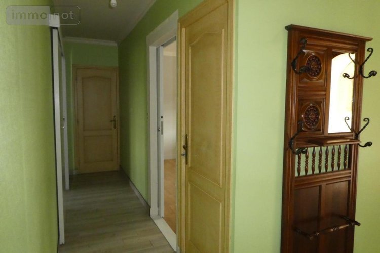 Maison a vendre Plougonven 29640 Finistère 180 m2 8 pièces 233122 euros