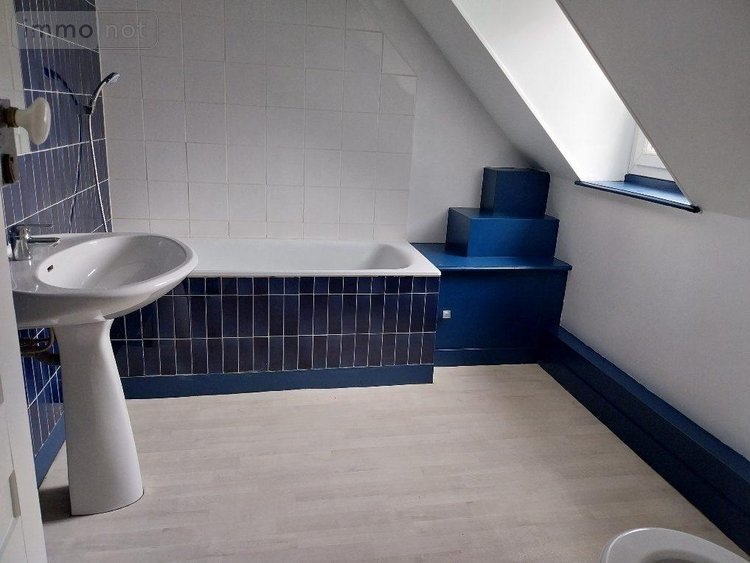 Immeuble a vendre Le Neubourg 27110 Eure 250 m2  365700 euros