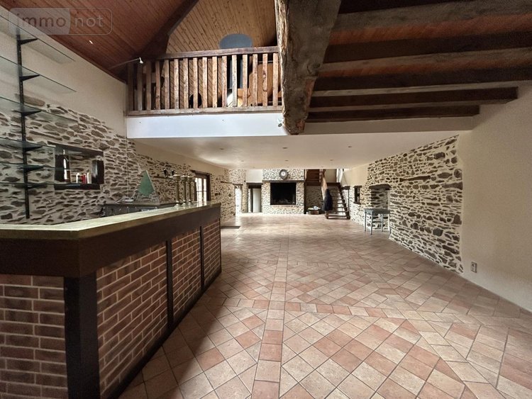 Maison a vendre Châteaugiron 35410 Ille-et-Vilaine 329 m2 10 pièces 693000 euros