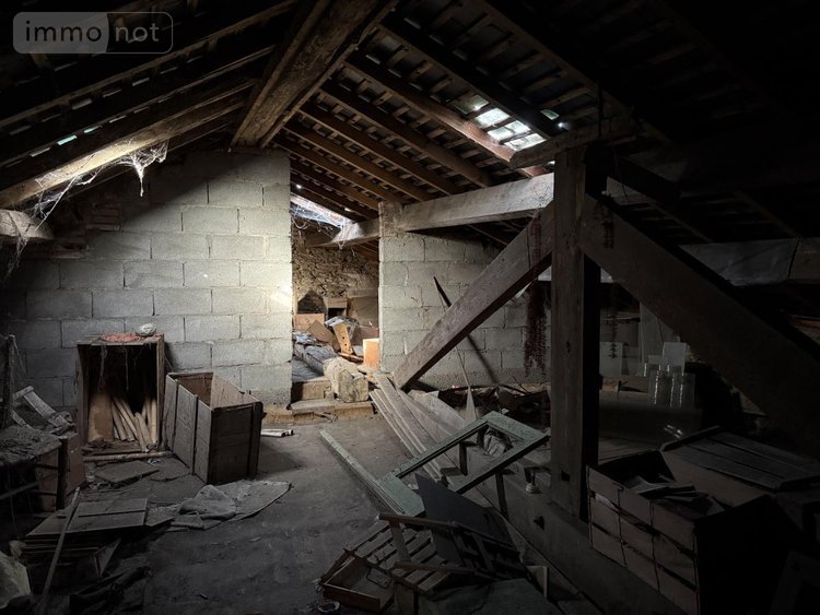 Immeuble a vendre Le May-sur-Èvre 49122 Maine-et-Loire 250 m2  83840 euros