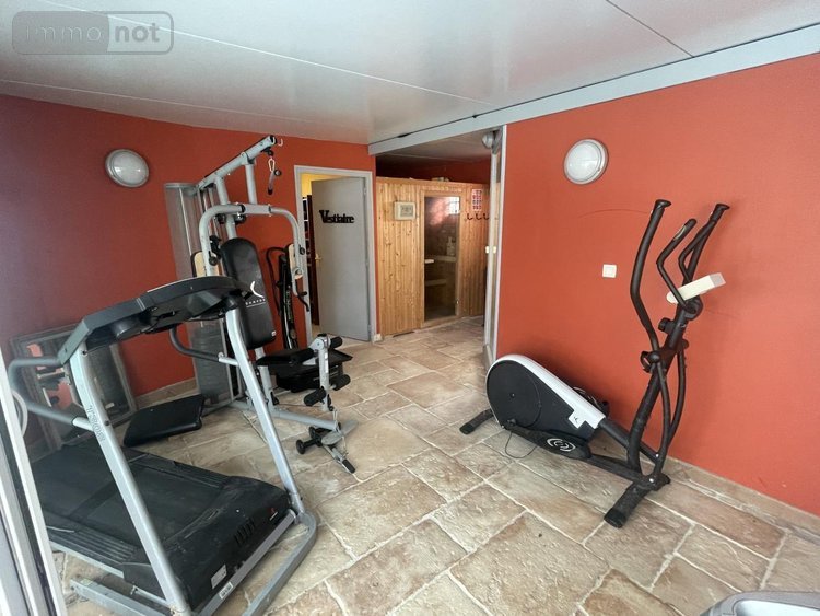 Maison a vendre Montsûrs 53150 Mayenne 380 m2  328000 euros