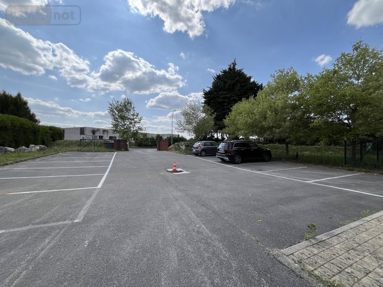 Fonds et murs commerciaux a vendre Laon 02000 Aisne 860 m2  999000 euros