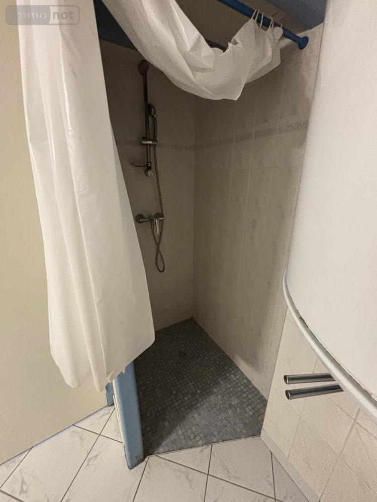 Location appartement Laval 53000 Mayenne 19 m2  297 euros