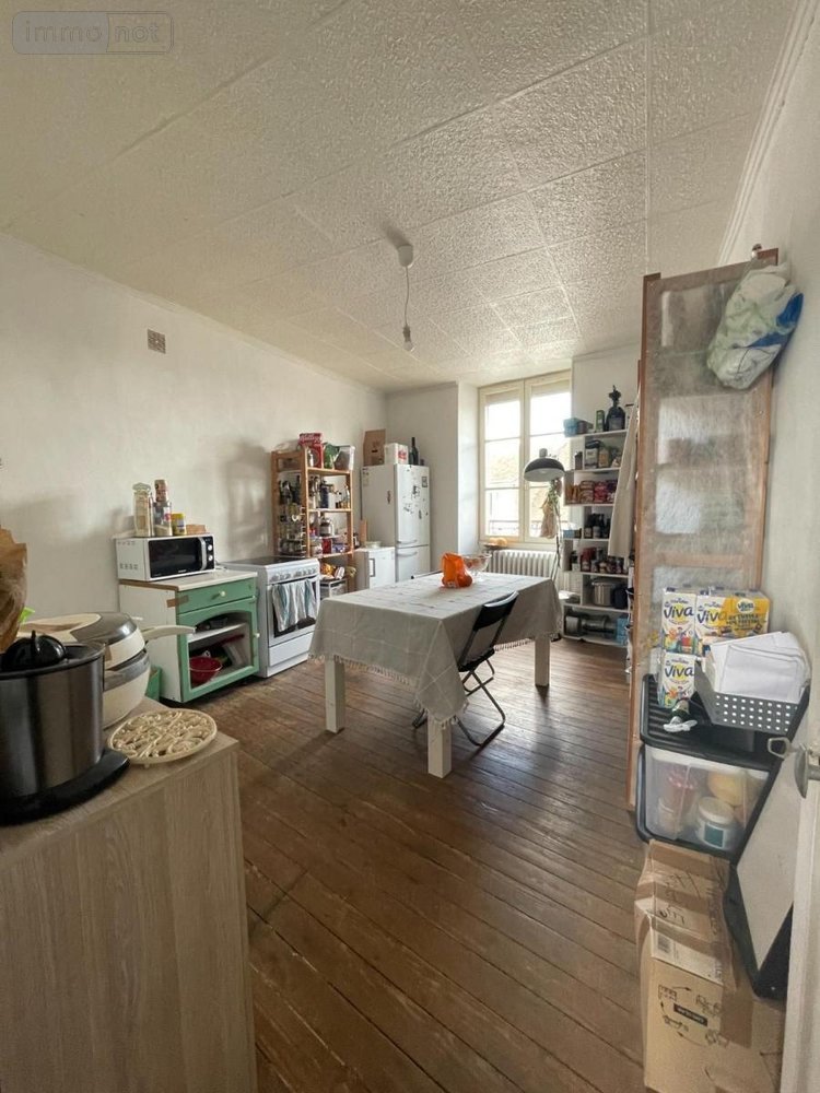 Immeuble a vendre Montfort-le-Gesnois 72450 Sarthe 195 m2  172400 euros