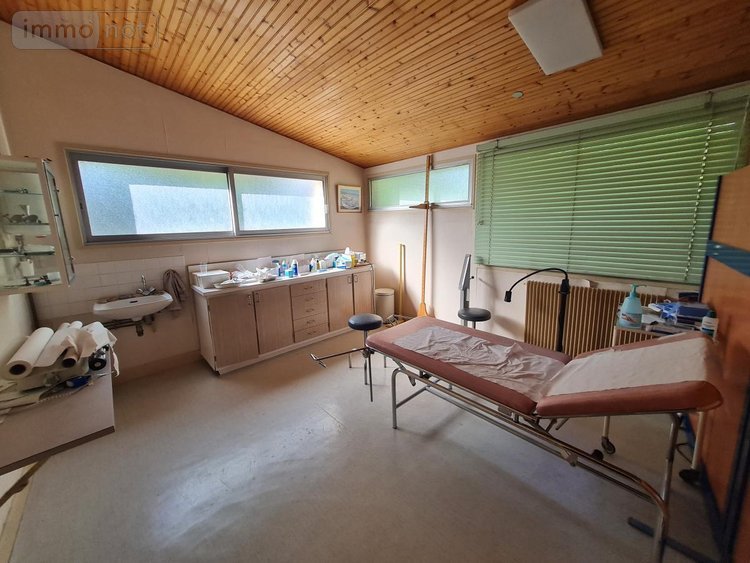 Fonds et murs commerciaux a vendre Saint-Amand-Longpré 41310 Loir-et-Cher 69 m2  114800 euros