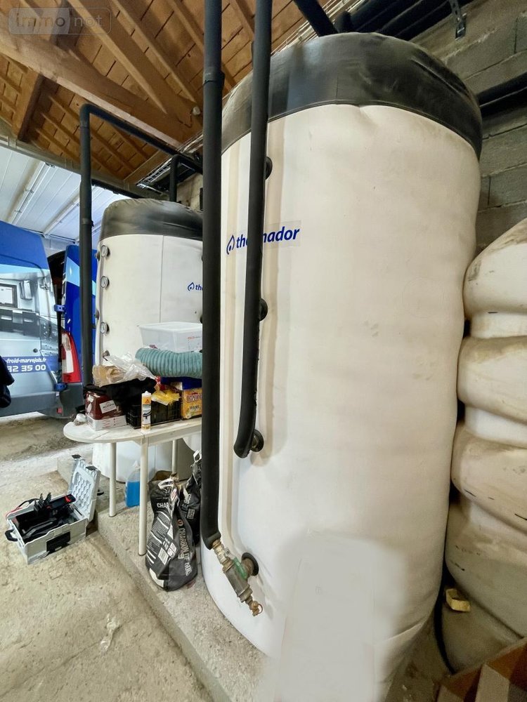 Fonds et murs commerciaux a vendre Lajo 48120 Lozère 342 m2  850000 euros