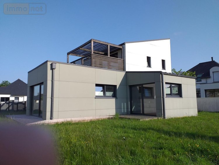 Fonds et murs commerciaux a vendre Questembert 56230 Morbihan 122 m2  372172 euros