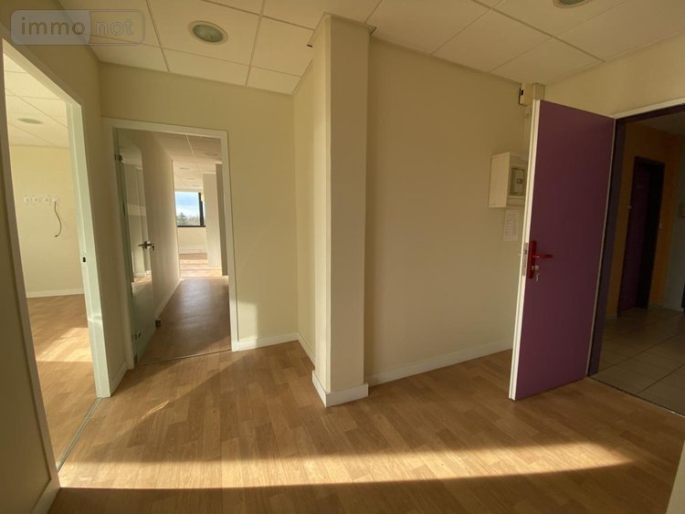 Fonds et murs commerciaux a vendre Montargis 45200 Loiret 78 m2  105900 euros