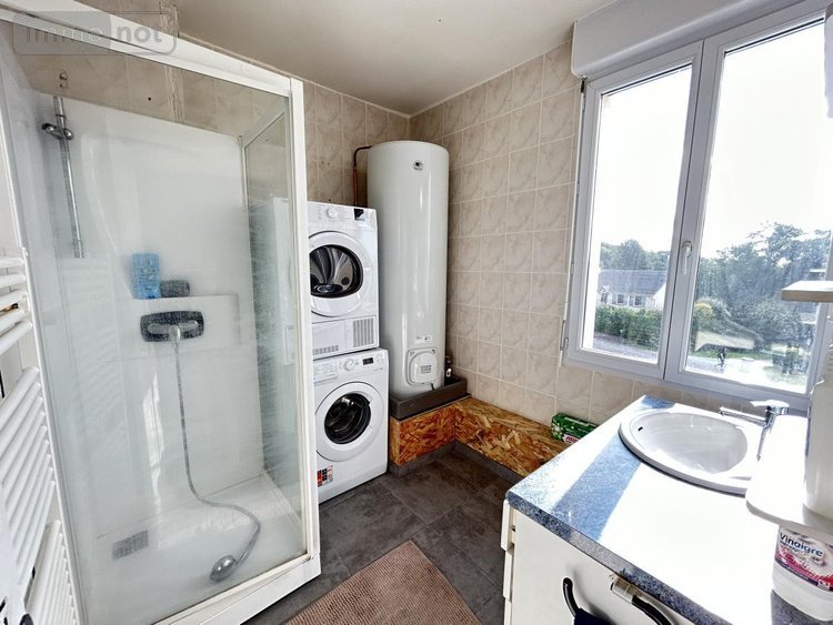 Immeuble a vendre Guer 56380 Morbihan 300 m2  311700 euros