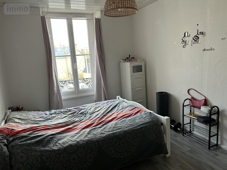 Immeuble a vendre Saint-Agathon 22200 Côtes-d'Armor 194 m2  365600 euros