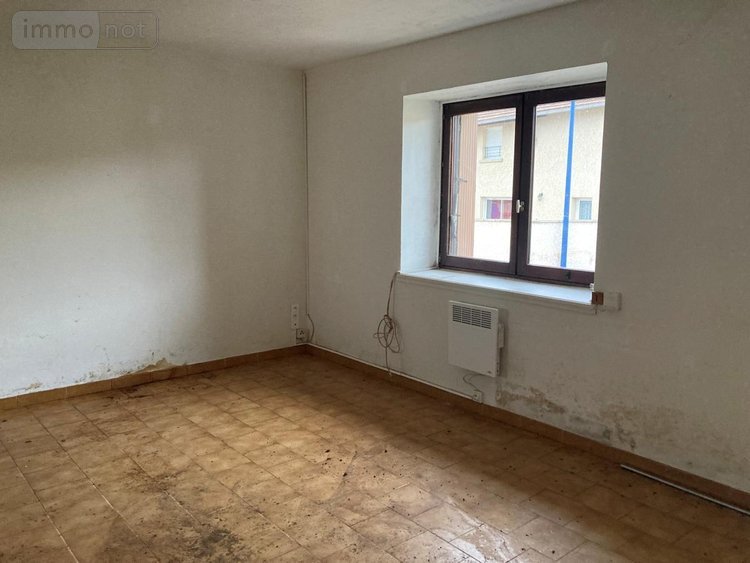 Immeuble a vendre Colombier-Saugnieu 69124 Rhône 132 m2  218000 euros