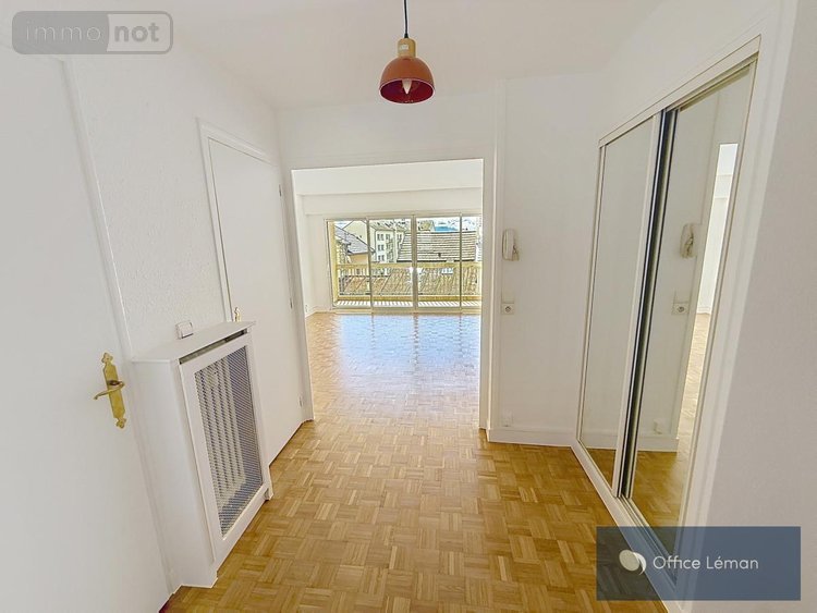 Appartement a vendre Divonne-les-Bains 01220 Ain 66 m2 4 pièces 335000 euros
