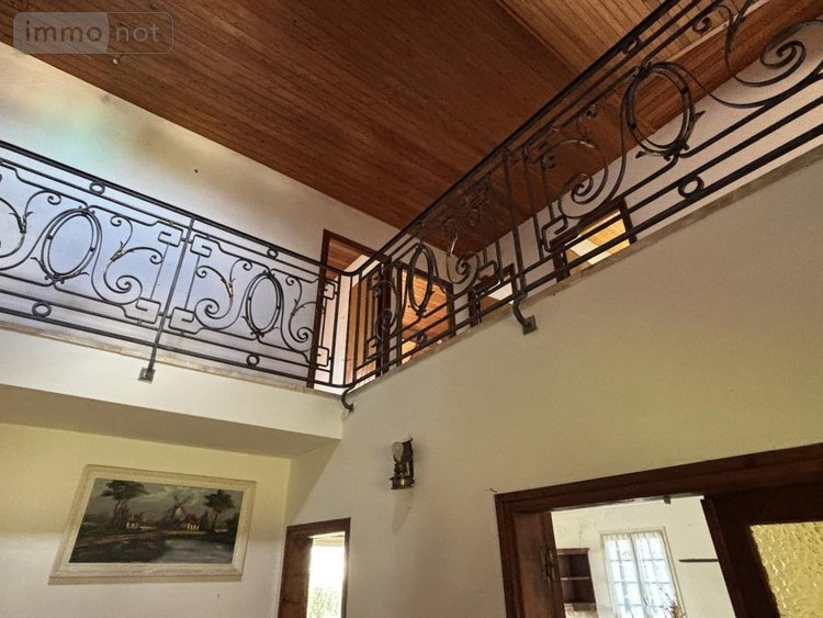 Maison a vendre Kerlouan 29890 Finistère 264 m2  290600 euros