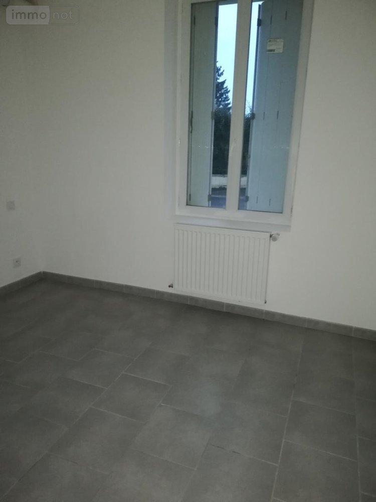 Location maison Villeperdue 37260 Indre-et-Loire 127 m2  850 euros