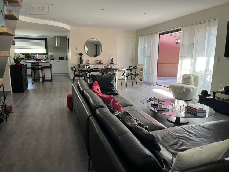 Maison a vendre Bonchamp-lès-Laval 53960 Mayenne 204 m2 8 pièces 696600 euros