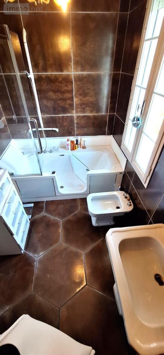 Maison a vendre Vic-Fezensac 32190 Gers 192 m2 8 pièces 218000 euros