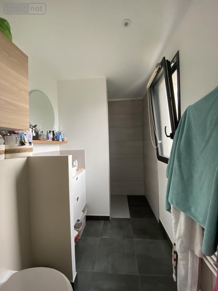 Location maison Saint-Philbert-de-Bouaine 85660 Vendée 98 m2 5 pièces 1100 euros