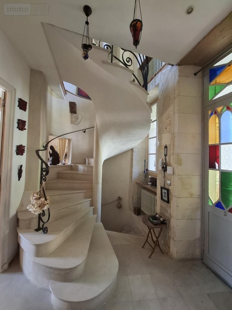 Maison a vendre Saintes 17100 Charente-Maritime 350 m2 13 pièces 988000 euros