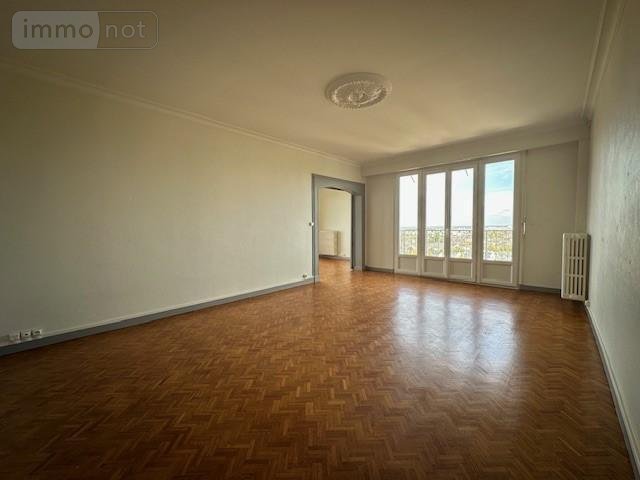 Appartement a vendre Avrillé 49240 Maine-et-Loire 96 m2 5 pièces 201216 euros