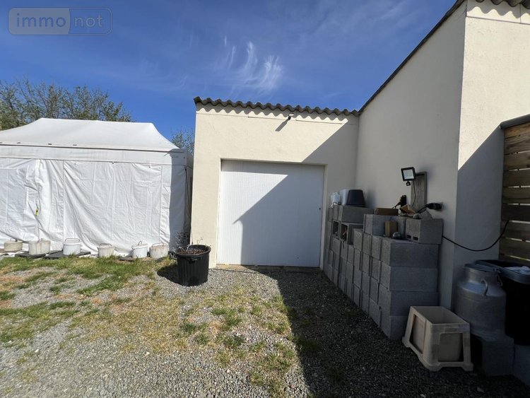 Immeuble a vendre Caulnes 22350 Côtes-d'Armor 179 m2  429590 euros