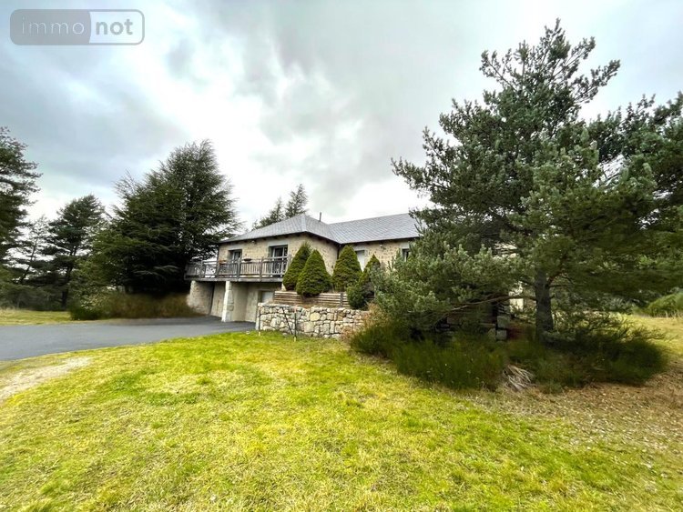Location maison Peyre en Aubrac 48130 Lozère 160 m2 6 pièces 1000 euros