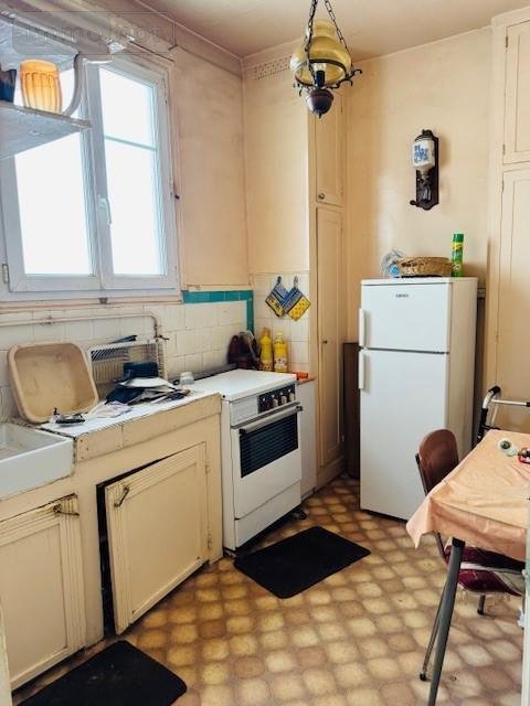 Appartement a vendre Courbevoie 92400 Hauts-de-Seine 65 m2 3 pièces 315000 euros