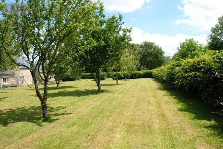 Maison a vendre Plouray 56770 Morbihan 700 m2 19 pièces 800680 euros