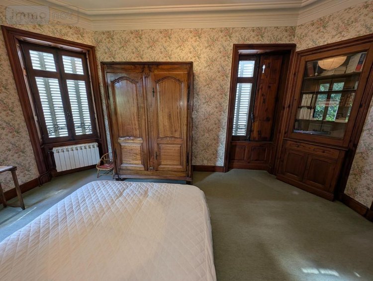 Maison a vendre Broût-Vernet 03110 Allier 365 m2 13 pièces 298680 euros