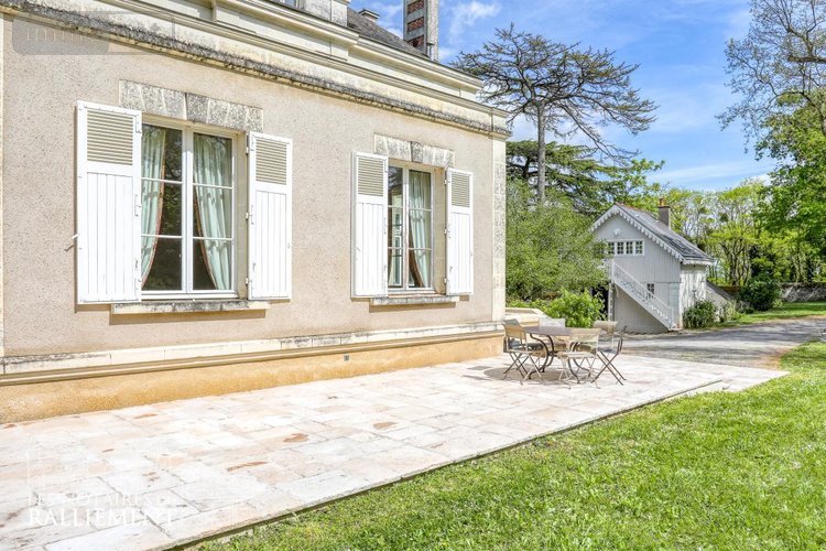 Maison a vendre Angers 49000 Maine-et-Loire 282 m2 10 pièces 1580000 euros