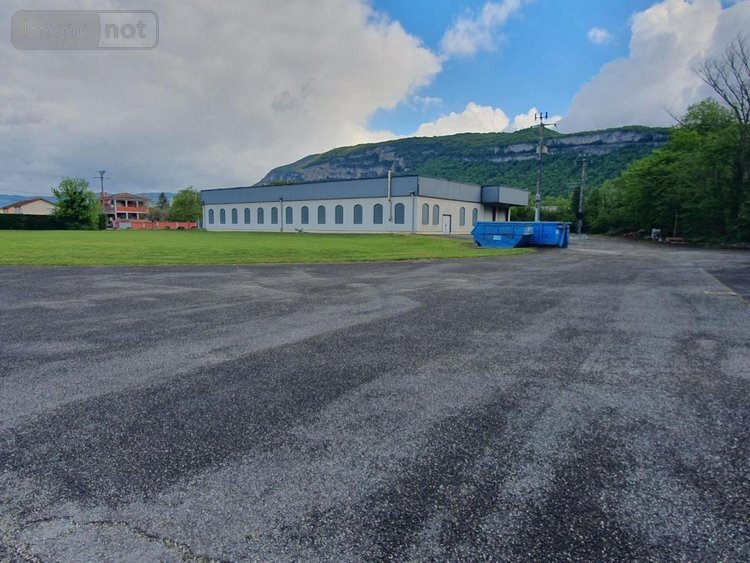 Fonds et murs commerciaux a vendre Serrières-de-Briord 01470 Ain 4187 m2  1860000 euros