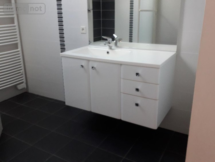 Location maison Le Genest-Saint-Isle 53940 Mayenne 113 m2 5 pièces 750 euros