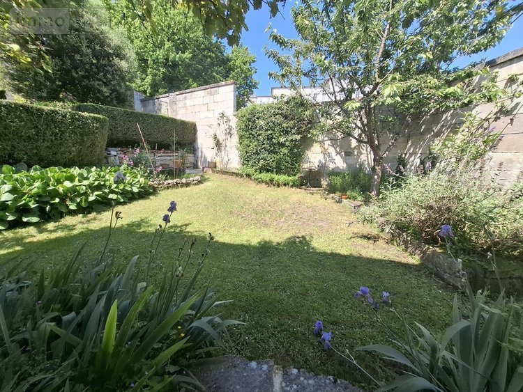 Maison a vendre Saintes 17100 Charente-Maritime 350 m2 13 pièces 988000 euros