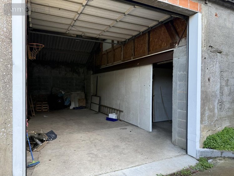 Immeuble a vendre Beaupréau-en-Mauges 49600 Maine-et-Loire 260 m2  146720 euros