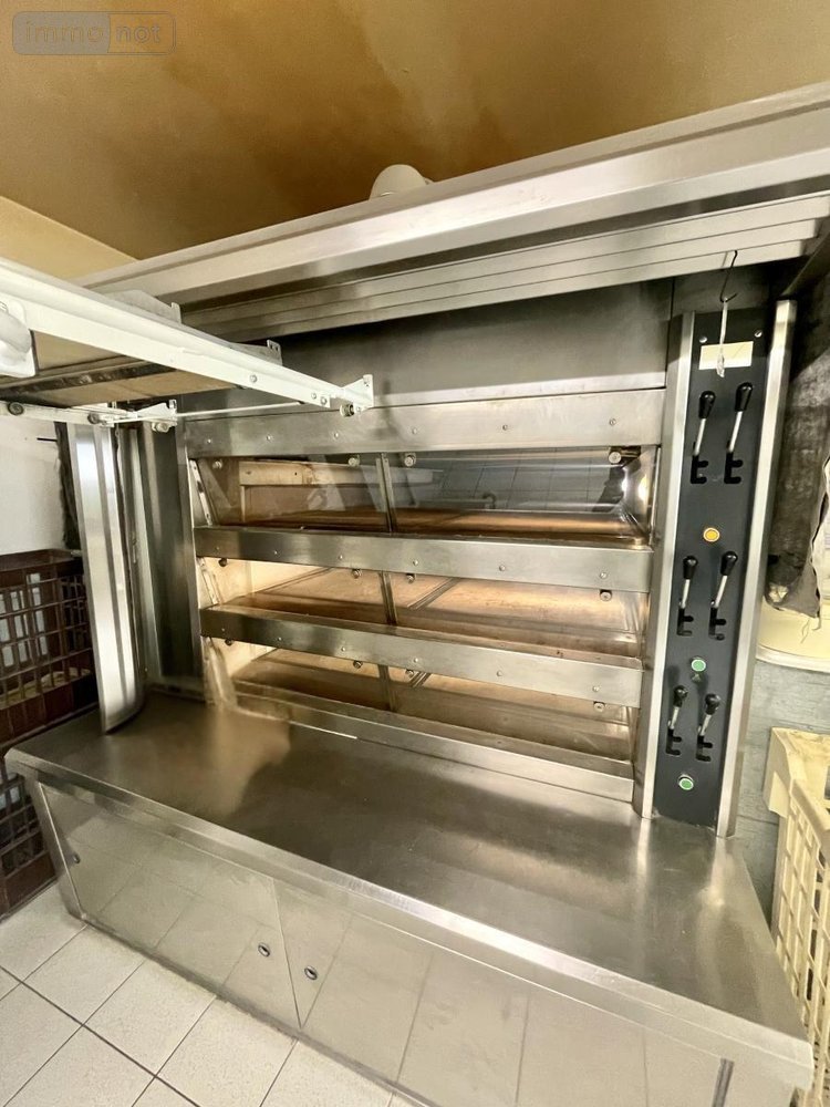 Fonds et murs commerciaux a vendre Fournels 48310 Lozère 327 m2  210000 euros