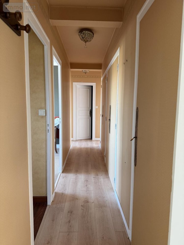Appartement a vendre Cholet 49300 Maine-et-Loire 88 m2 5 pièces 146720 euros