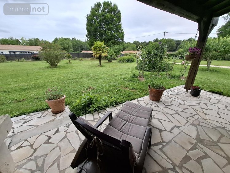 Maison a vendre Saintes 17100 Charente-Maritime 157 m2 8 pièces 251808 euros