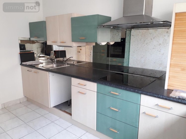 Location appartement Laval 53000 Mayenne 98 m2 4 pièces 900 euros