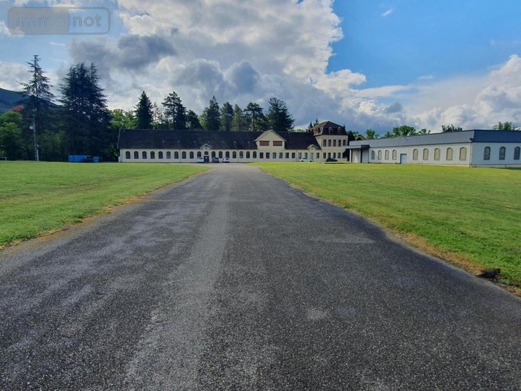 Fonds et murs commerciaux a vendre Serrières-de-Briord 01470 Ain 4187 m2  1860000 euros