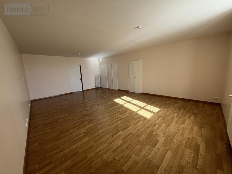Location maison Bresse Vallons 01340 Ain 112 m2 3 pièces 785 euros