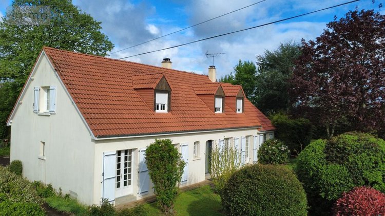 Maison a vendre Entrammes 53260 Mayenne 178 m2 8 pièces 334400 euros