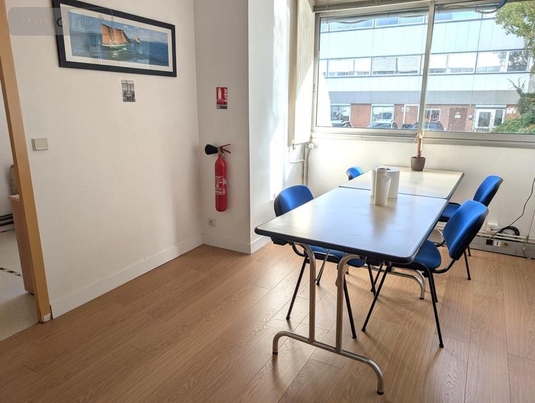 Fonds et murs commerciaux a vendre La Baule-Escoublac 44500 Loire-Atlantique 133 m2  291200 euros