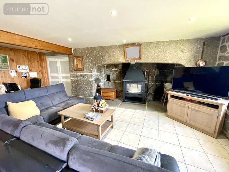 Fonds et murs commerciaux a vendre Lajo 48120 Lozère 342 m2  850000 euros