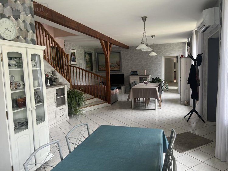 Maison a vendre Guingamp 22200 Côtes-d'Armor 130 m2 5 pièces 299040 euros