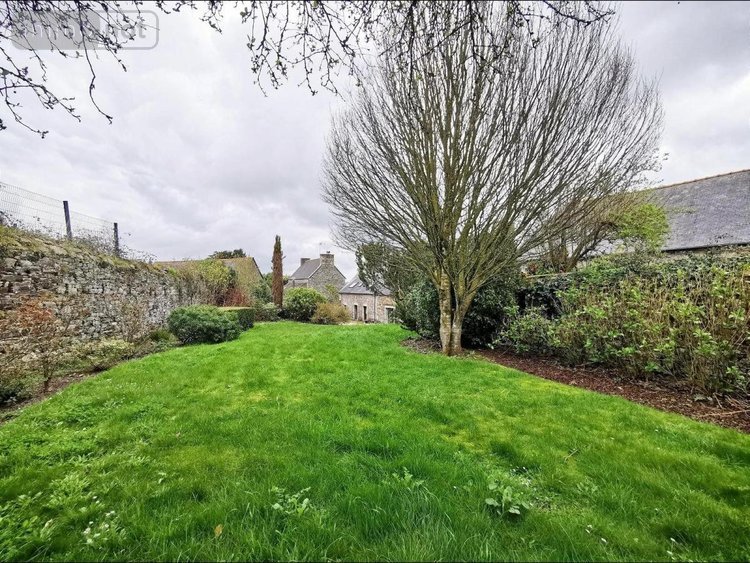 Maison a vendre Coatréven 22450 Côtes-d'Armor 278 m2 11 pièces 343250 euros