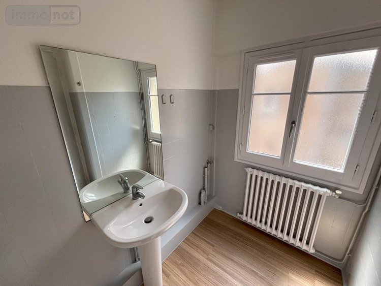 Location appartement Laval 53000 Mayenne 70 m2 3 pièces 645 euros