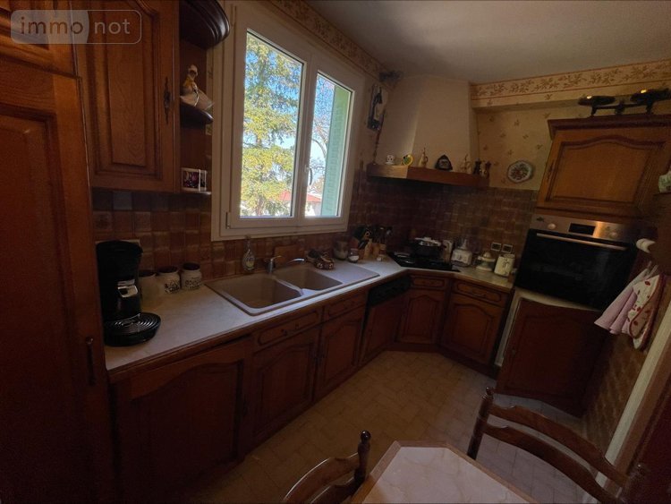 Appartement a vendre Bourg-en-Bresse 01000 Ain 83 m2  168000 euros