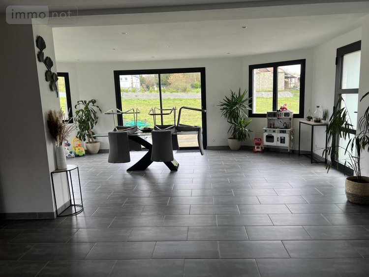 Maison a vendre Pédernec 22540 Côtes-d'Armor 155 m2  293920 euros