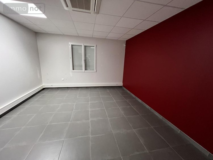 Fonds et murs commerciaux a vendre Huillé-Lézigné 49430 Maine-et-Loire 248 m2  209000 euros