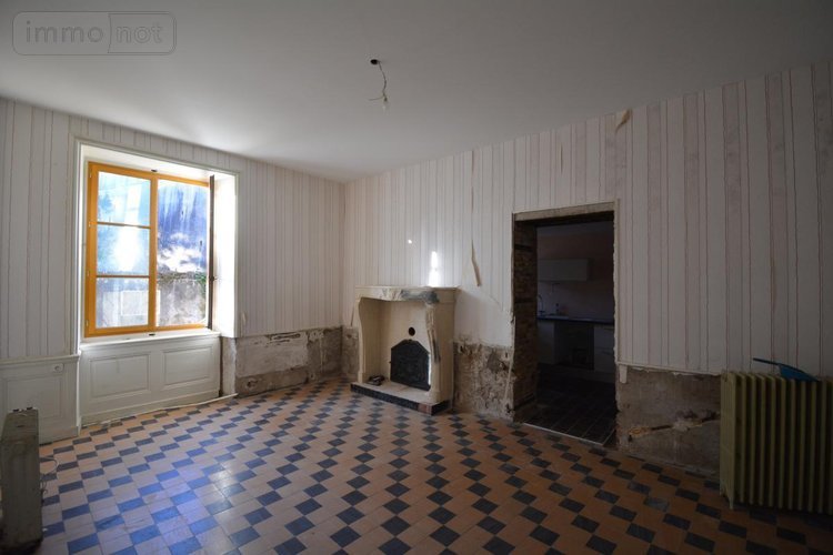 Appartement a vendre Thiers 63300 Puy-de-Dôme 208 m2 8 pièces 79000 euros